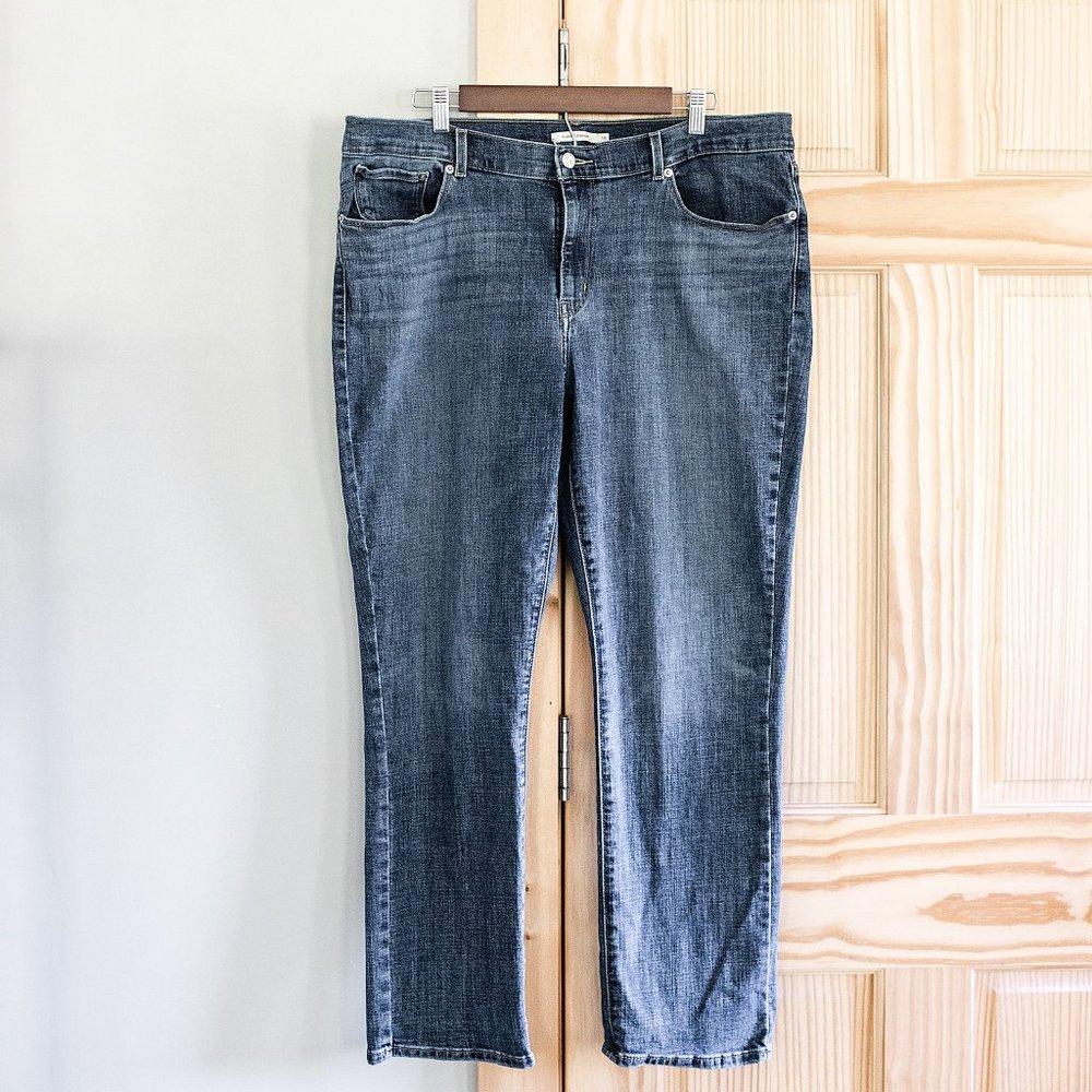 Levi's Jeans Classic Straight Leg Mid Rise Red Tab Old School Cut Sz 18
